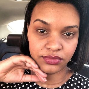 Meet your Posher, Ana